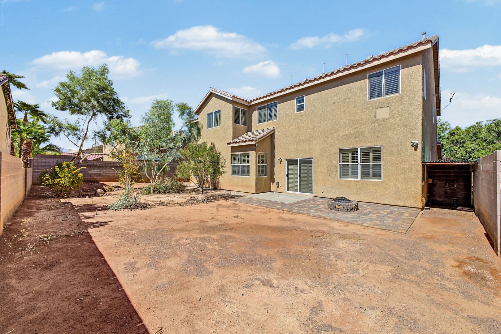LAS VEGAS House: 6125 MARKLEHAM