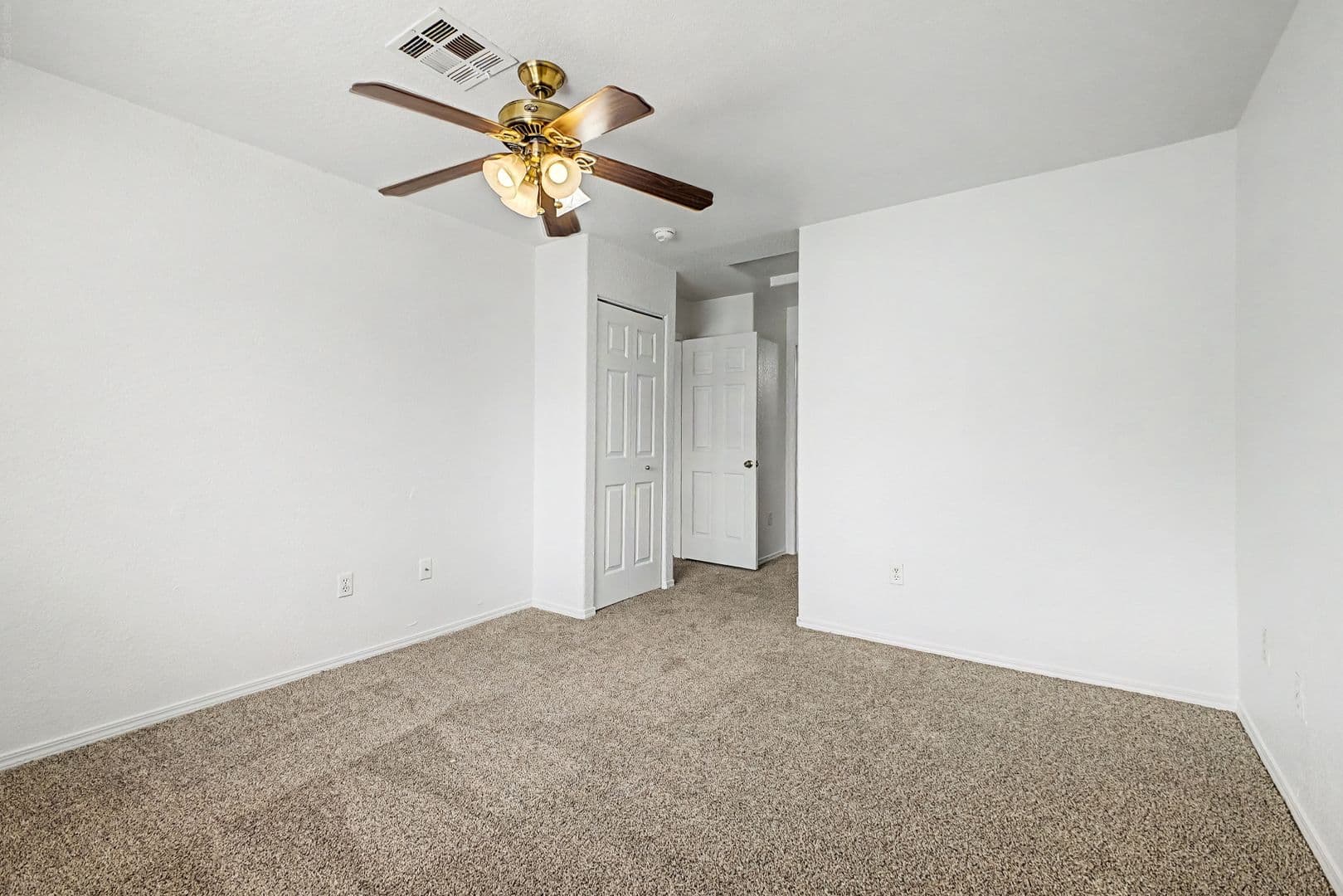 LAS VEGAS House: 4730 E CRAIG RD BLDG #16 UNIT #2096