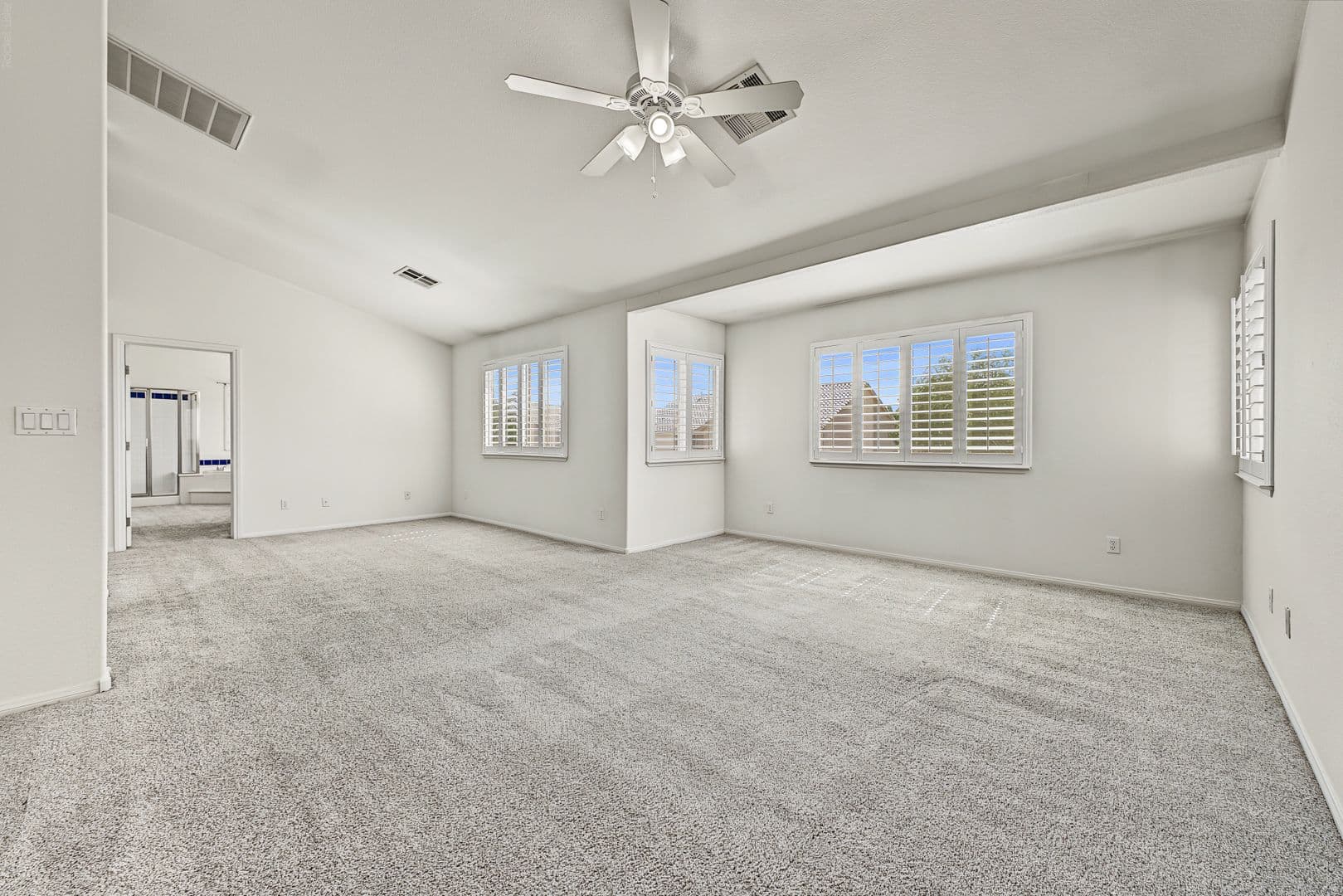 LAS VEGAS House: 6125 MARKLEHAM