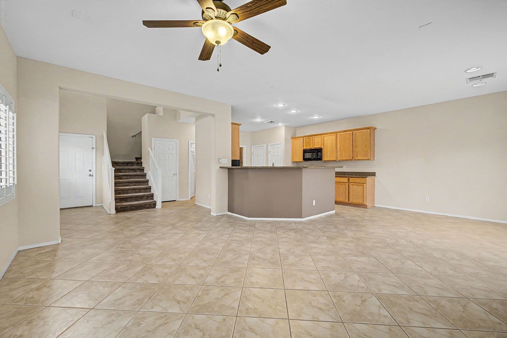 N LAS VEGAS House: 3721 GRETCHEN CT