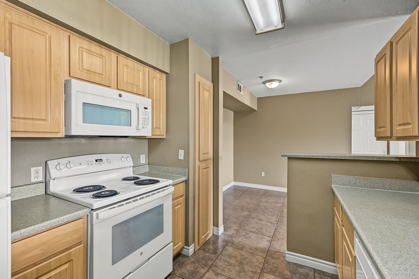 LAS VEGAS House: 6955 N DURANGO #3082