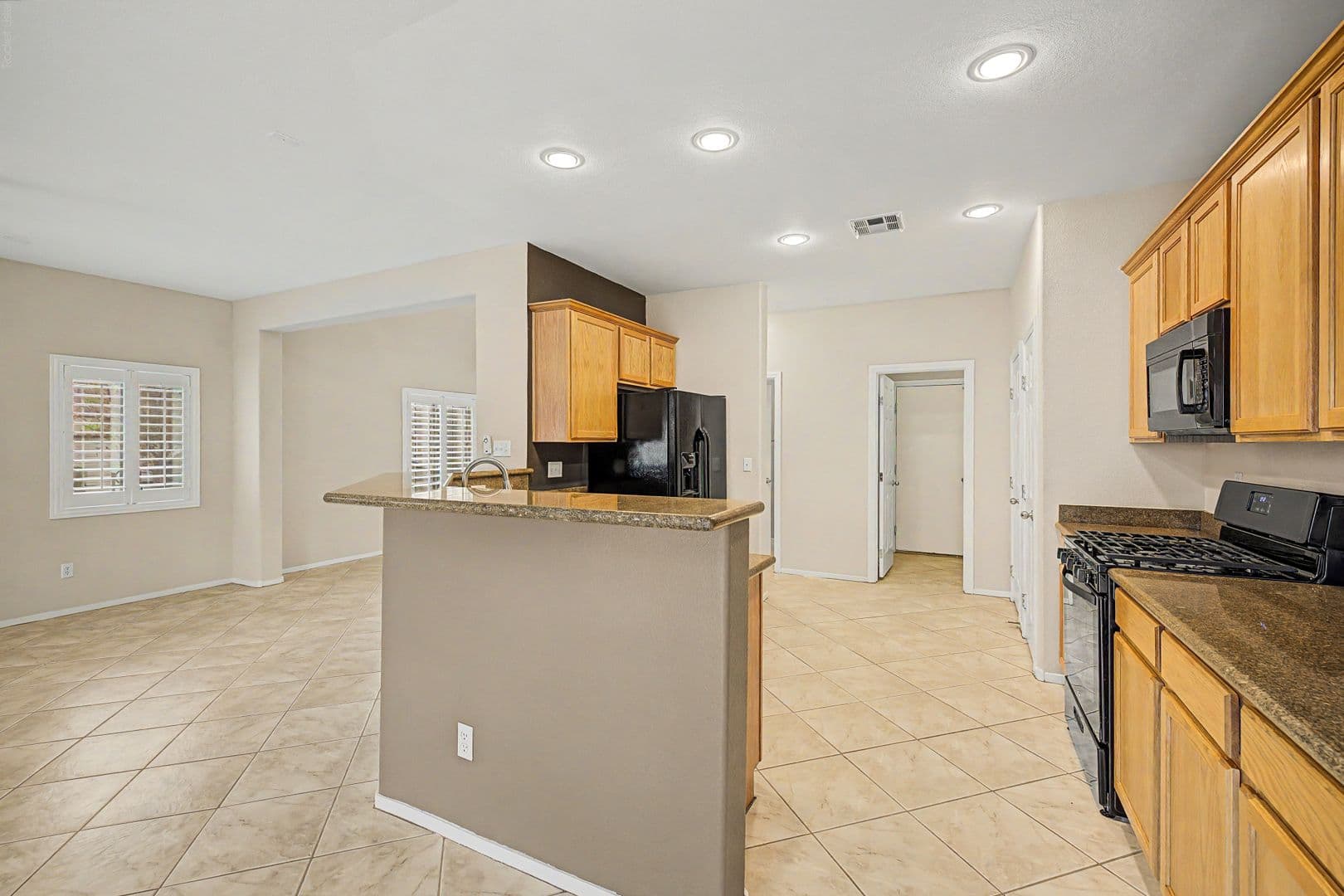 N LAS VEGAS House: 3721 GRETCHEN CT