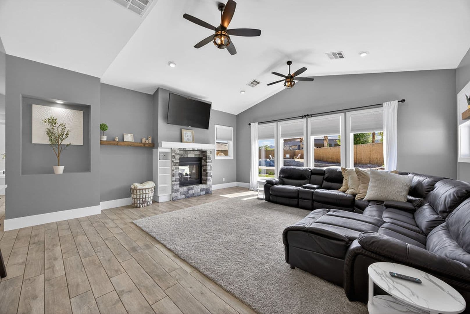 Las Vegas House: 5865 Egan Crest Dr