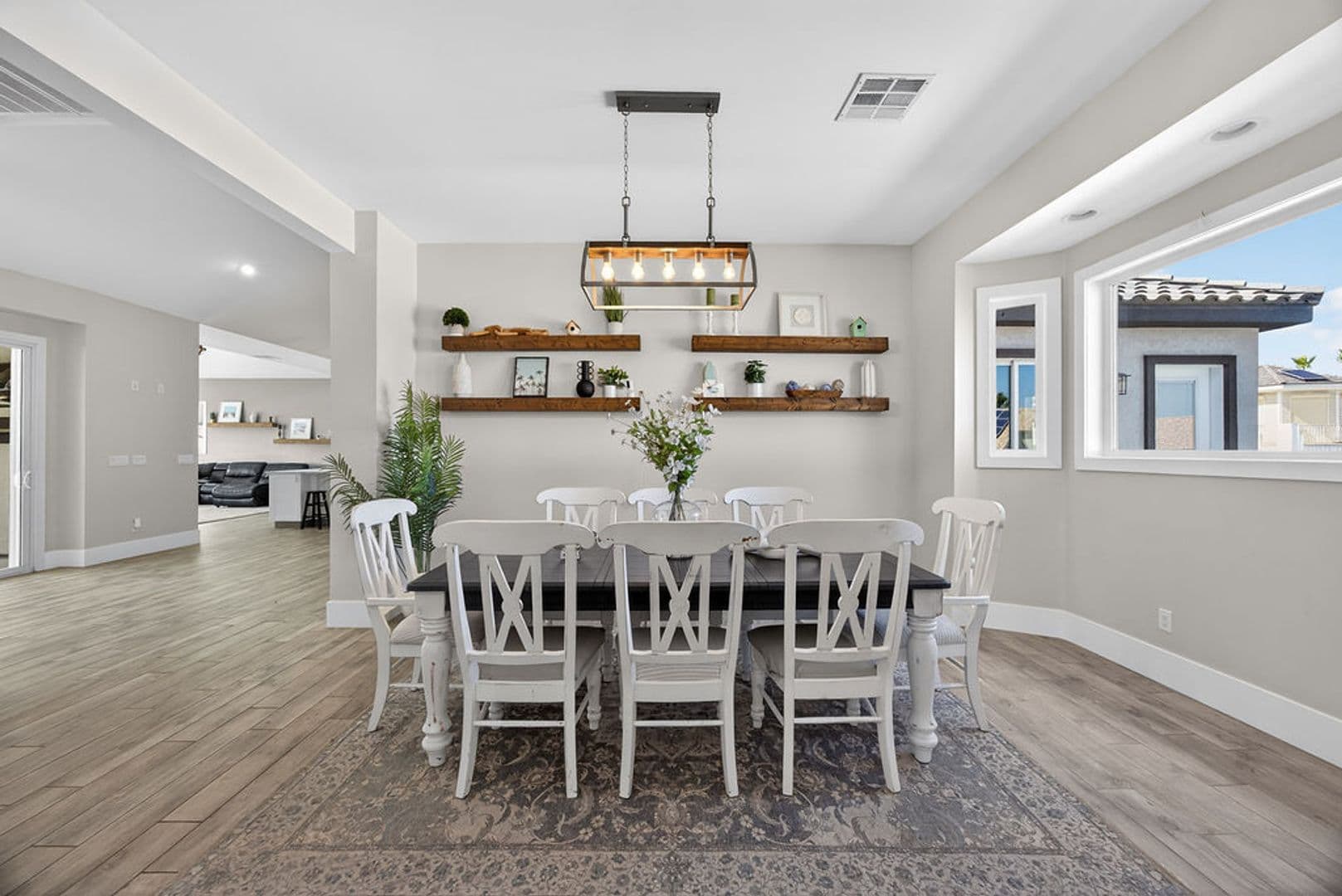 Las Vegas House: 5865 Egan Crest Dr