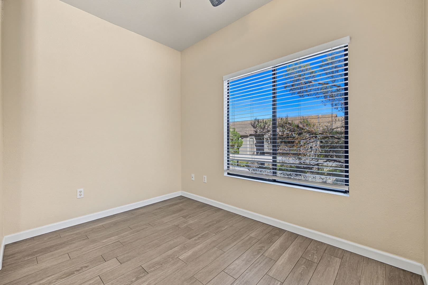 Las Vegas House: 8250 North Grand Canyon #2149