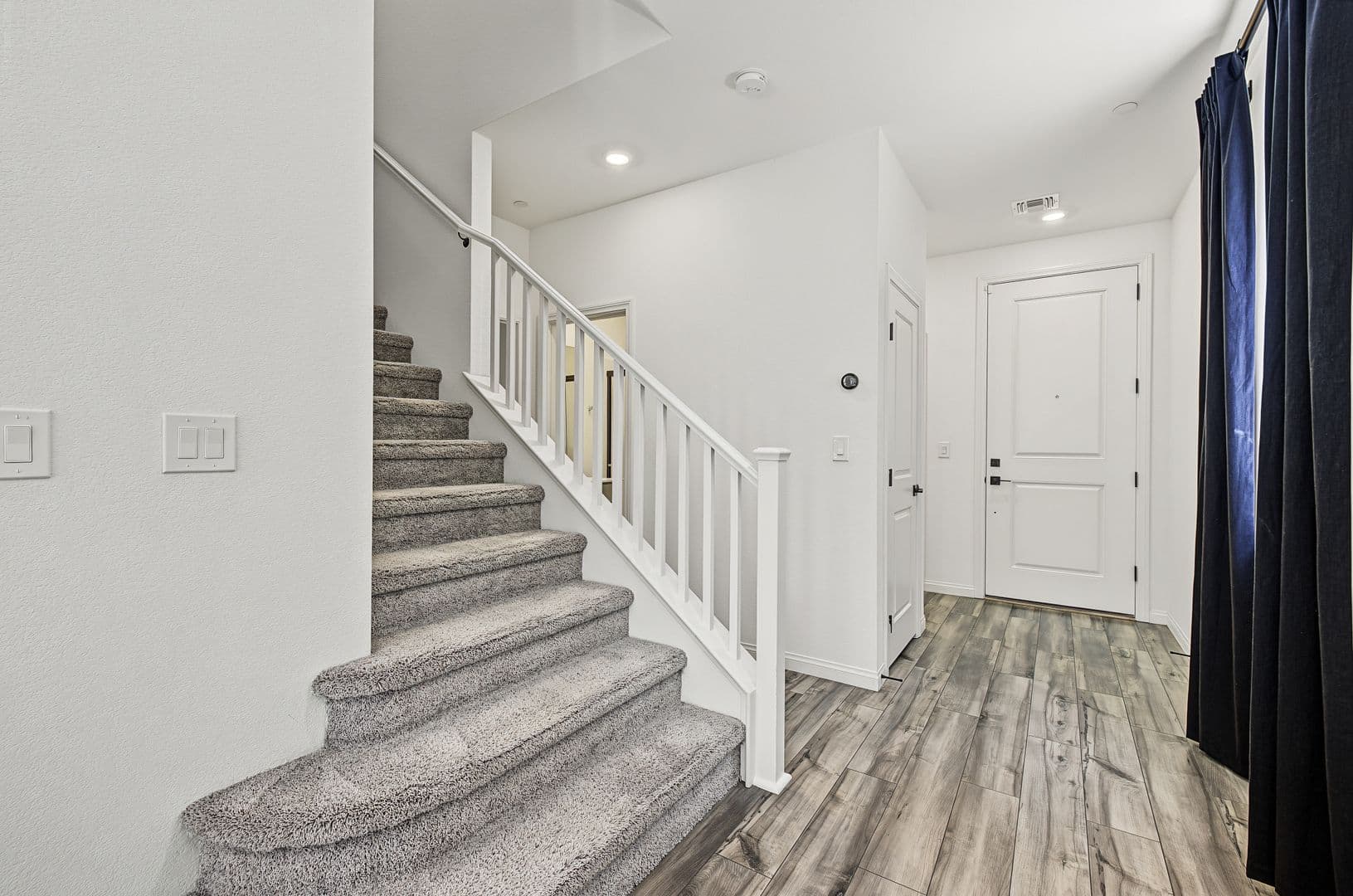 Las Vegas House: 10207 Canyon Mantle St