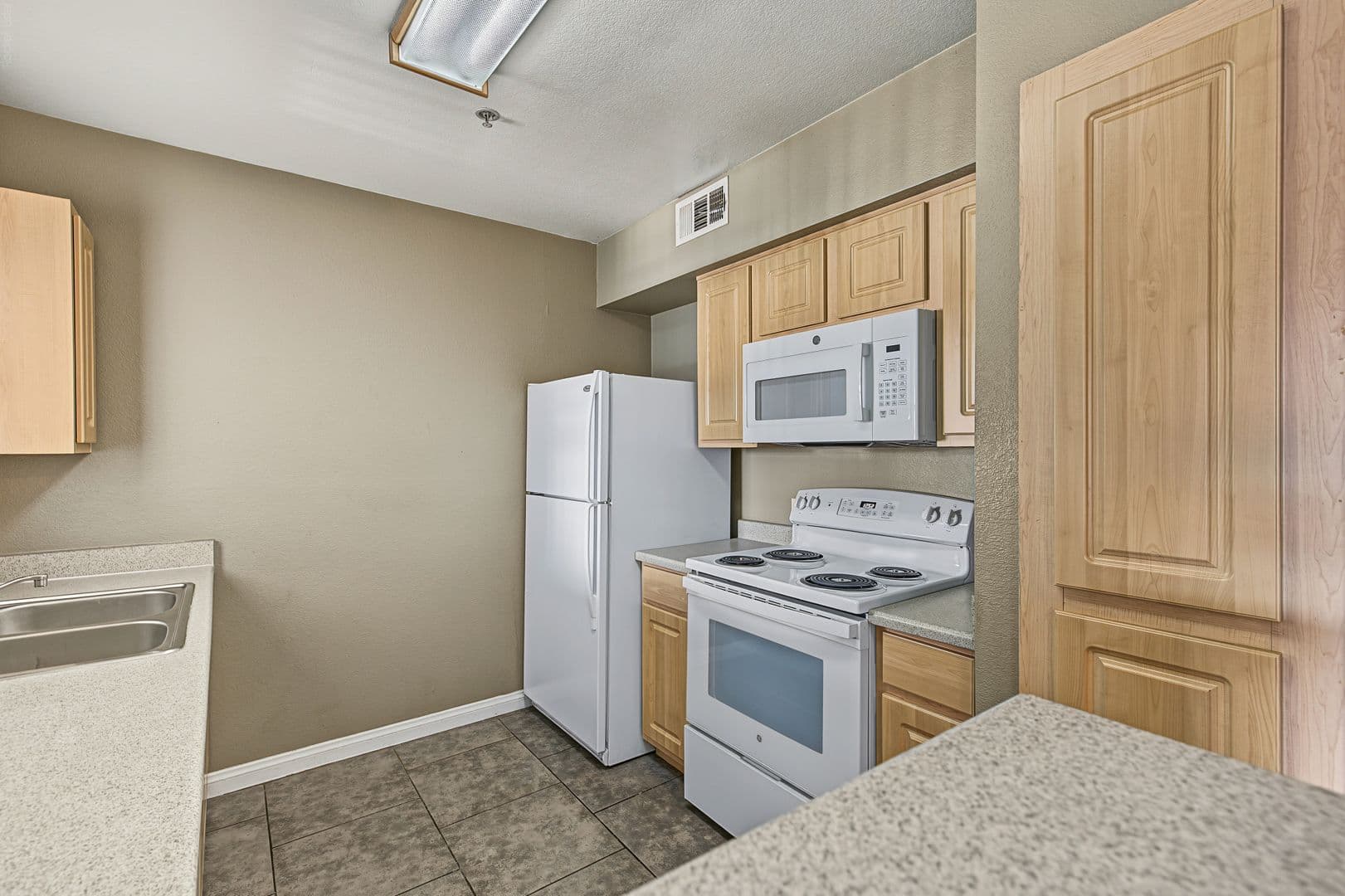 LAS VEGAS House: 6955 N DURANGO #3082