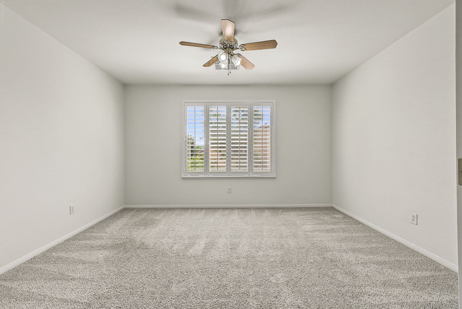 LAS VEGAS House: 6125 MARKLEHAM