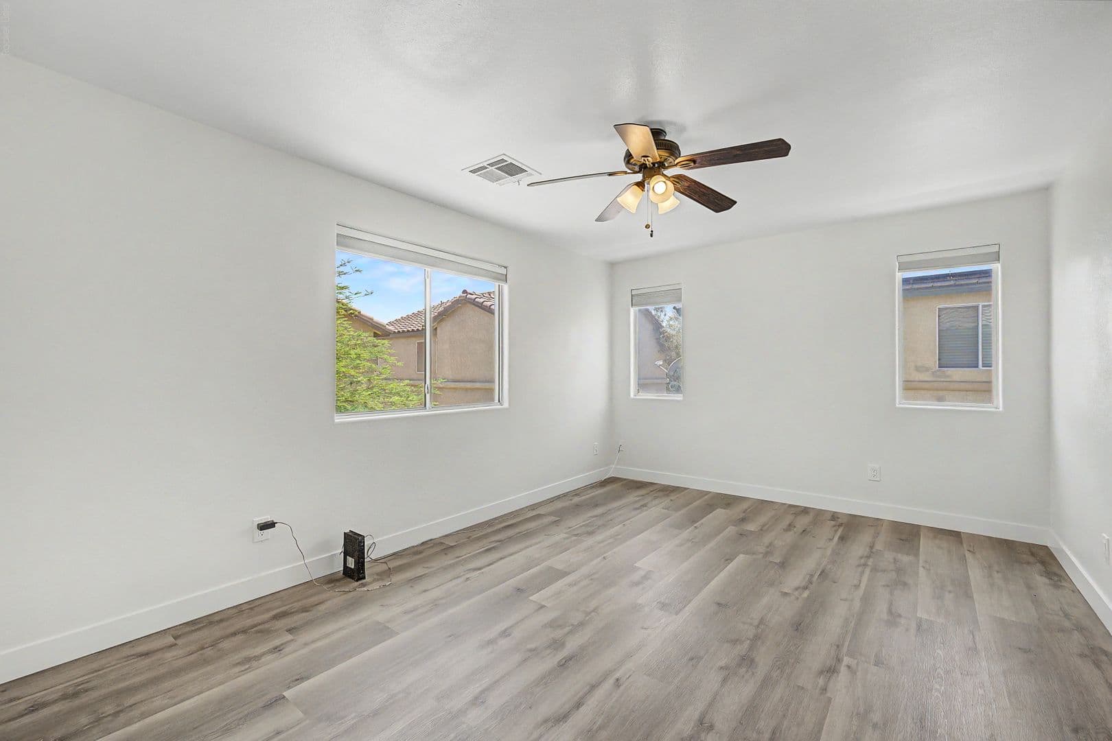 LAS VEGAS House: 8168 NEW LEAF AVE