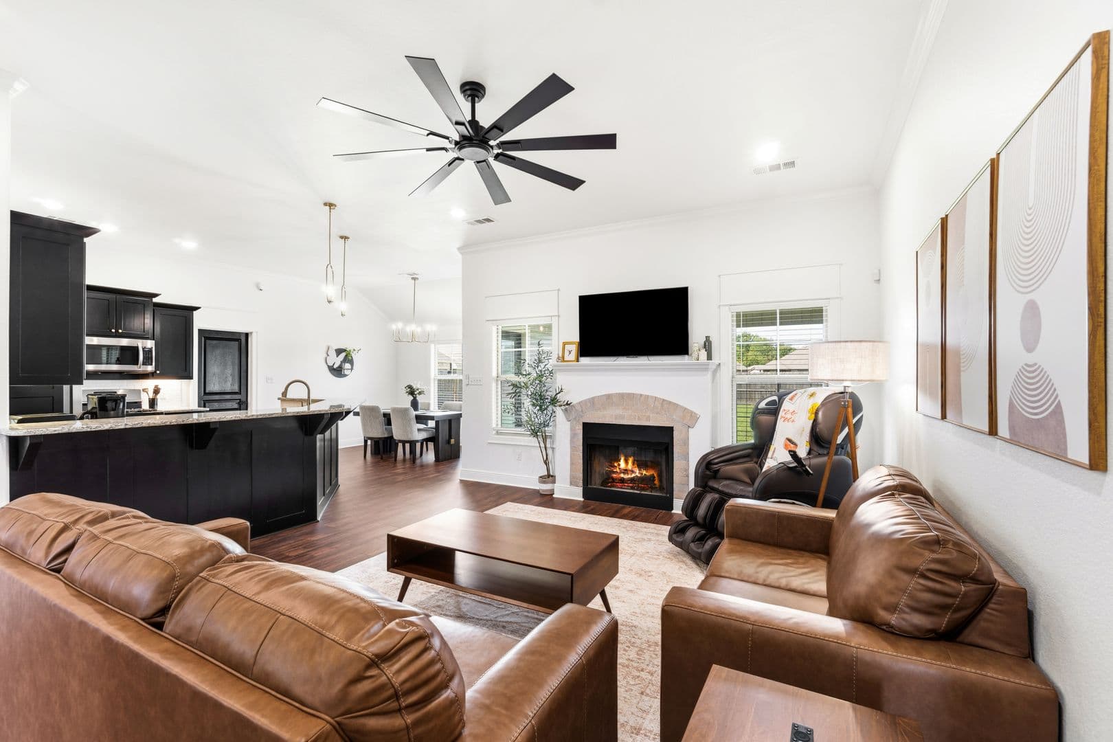 Fort Smith House: 8912 Wildwood Way