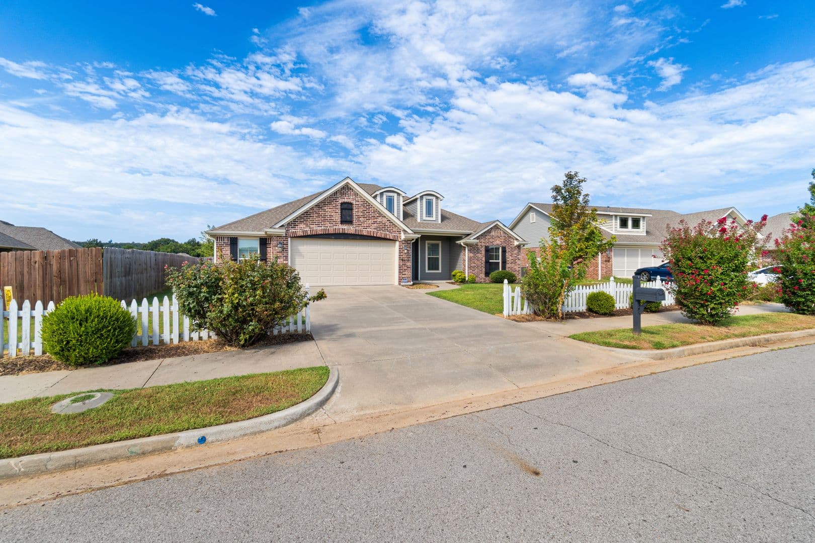Fort Smith House: 8912 Wildwood Way