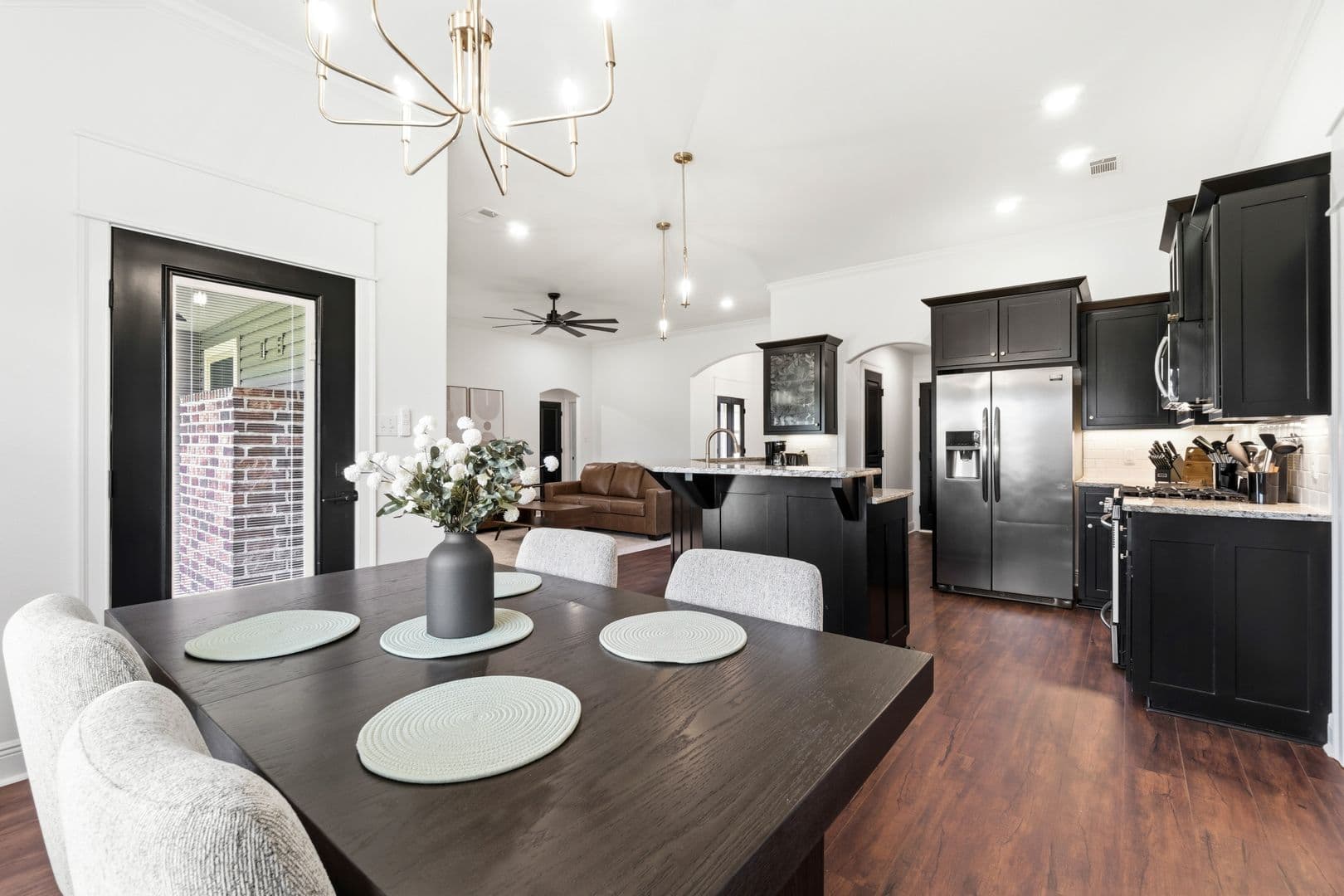Fort Smith House: 8912 Wildwood Way