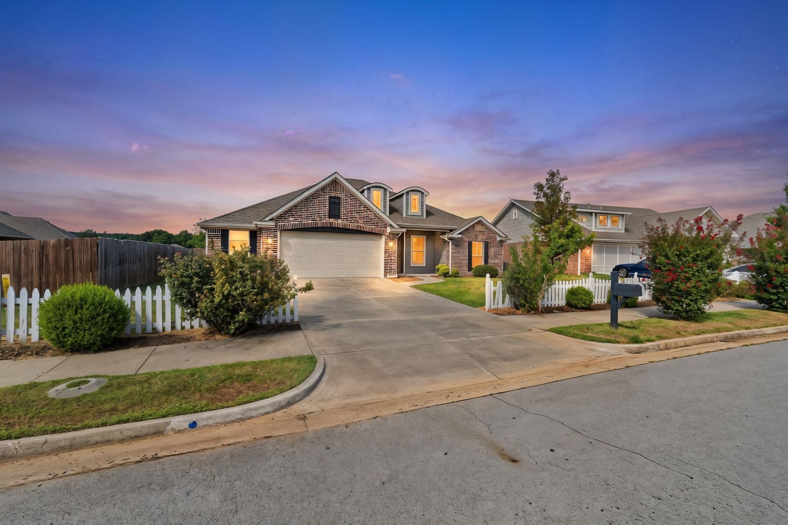 Fort Smith House: 8912 Wildwood Way