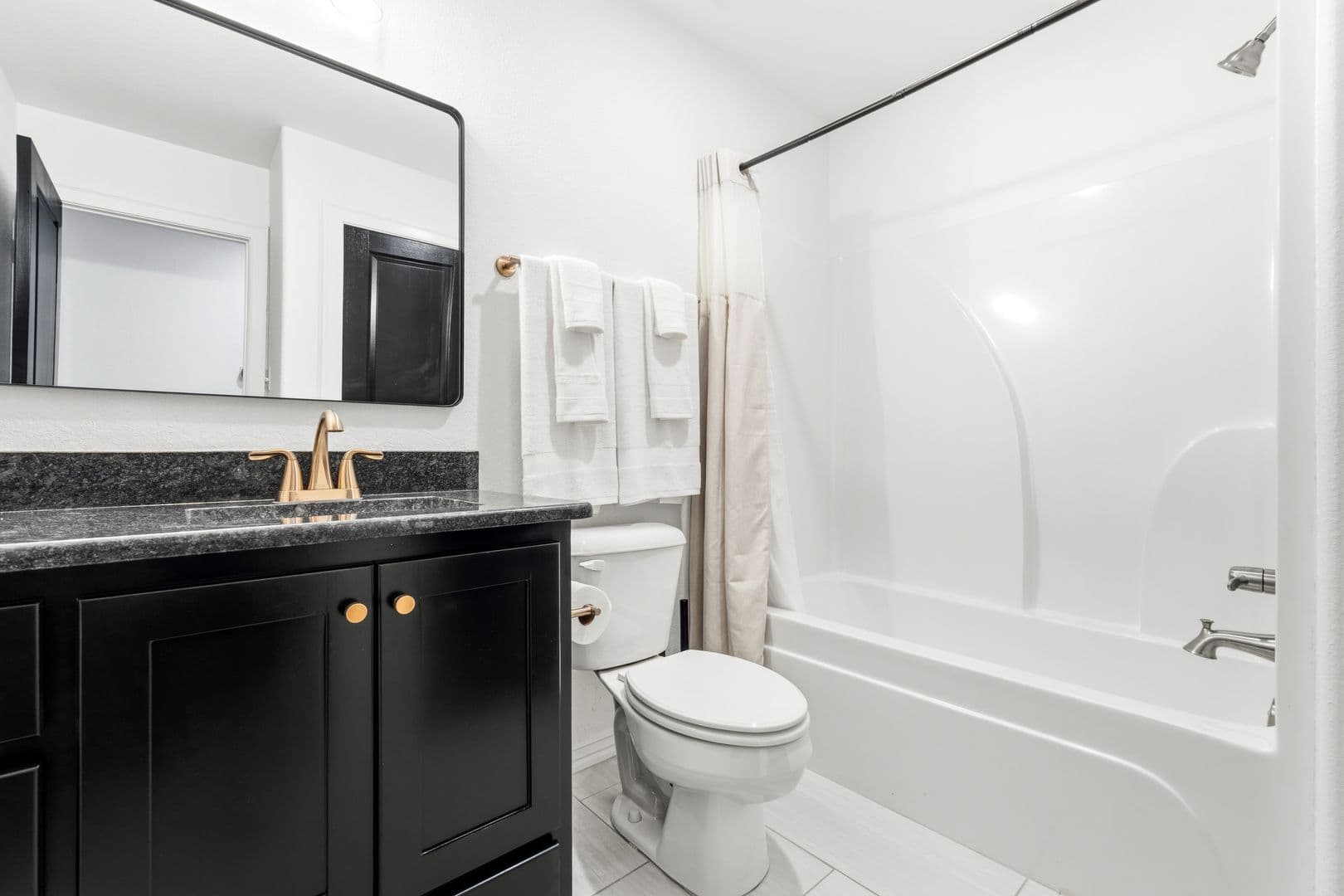 Fort Smith House: 8912 Wildwood Way