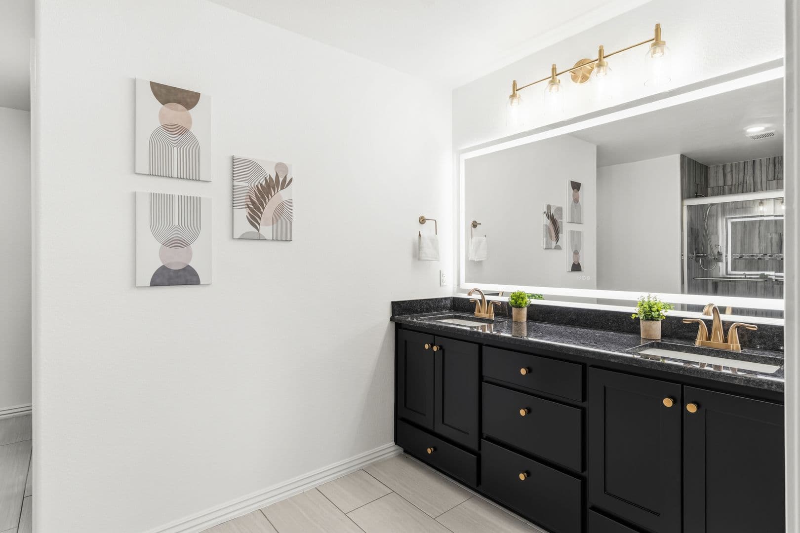 Fort Smith House: 8912 Wildwood Way