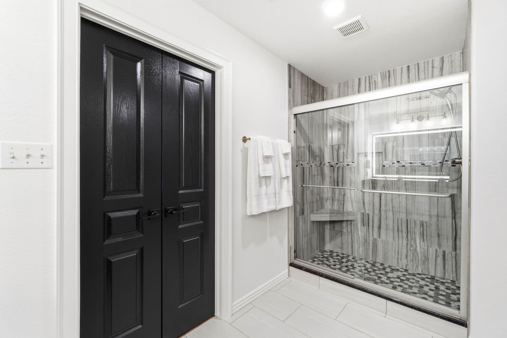 Fort Smith House: 8912 Wildwood Way