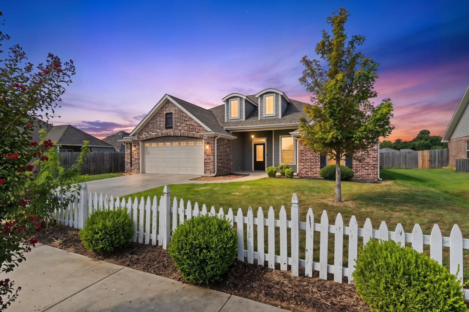 Fort Smith House: 8912 Wildwood Way