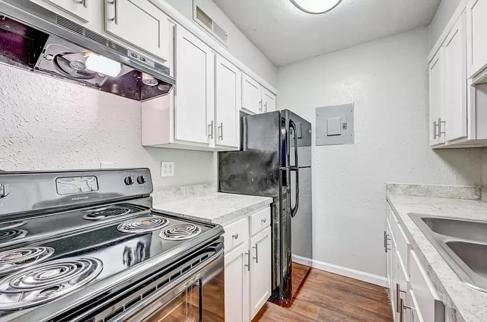 Jacksonville Apartment: 2681 University Blvd N