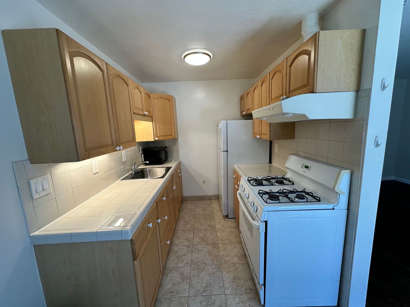 Berkeley Apartment: 2334 Browning St