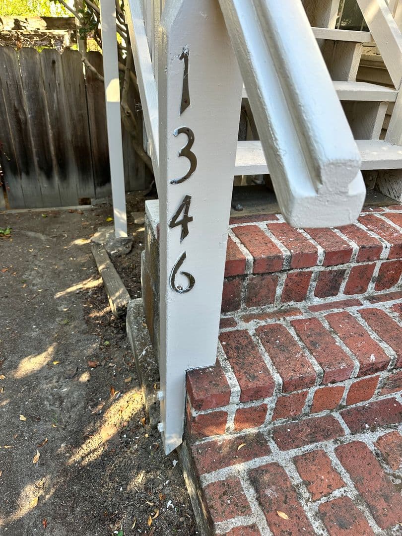 Berkeley Apartment: 1346 Bonita Ave