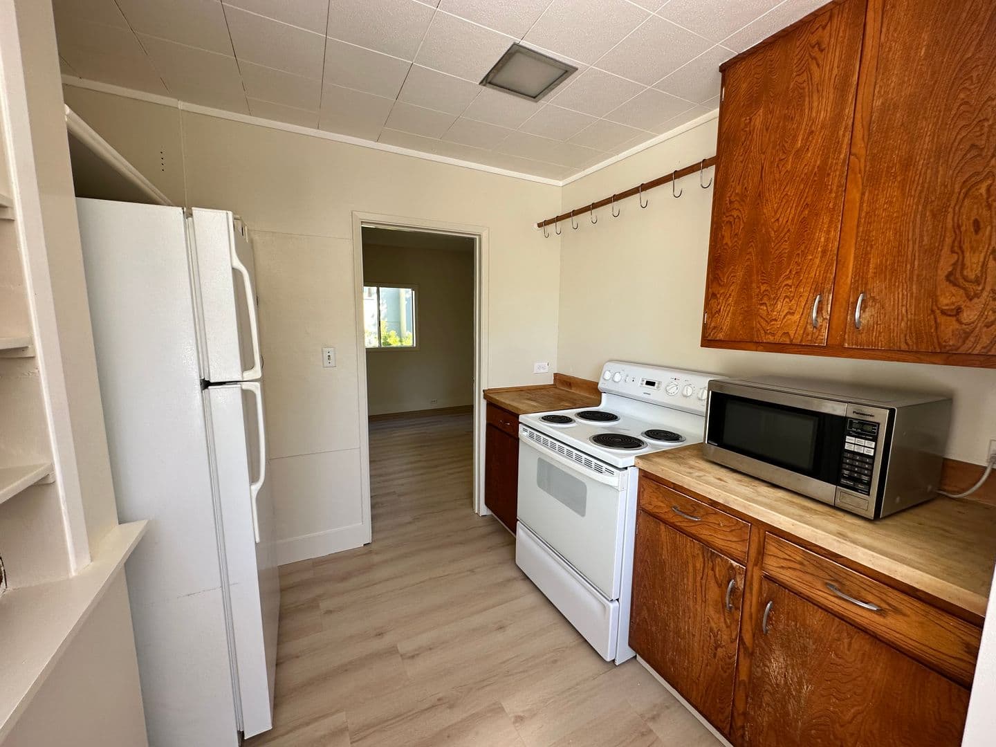 Berkeley Apartment: 1346 Bonita Ave