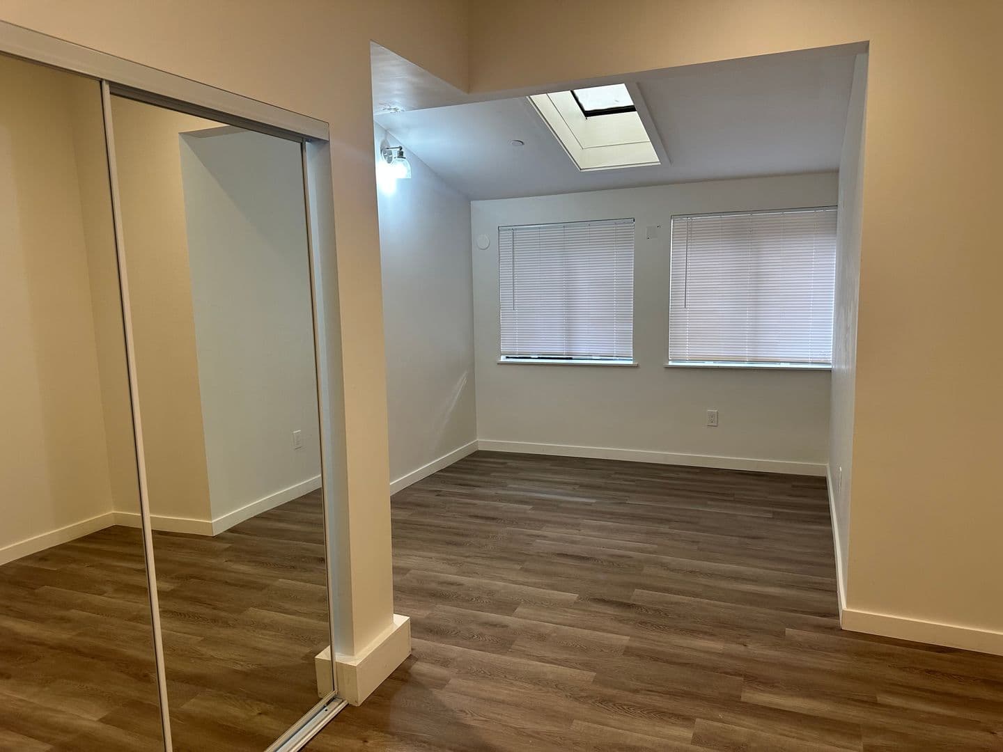 Berkeley Apartment: 1820 Euclid Avenue