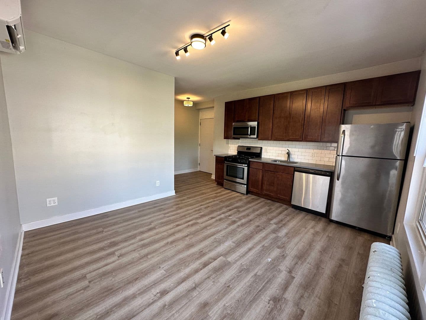 Minneapolis Apartment: 1524 LaSalle Ave