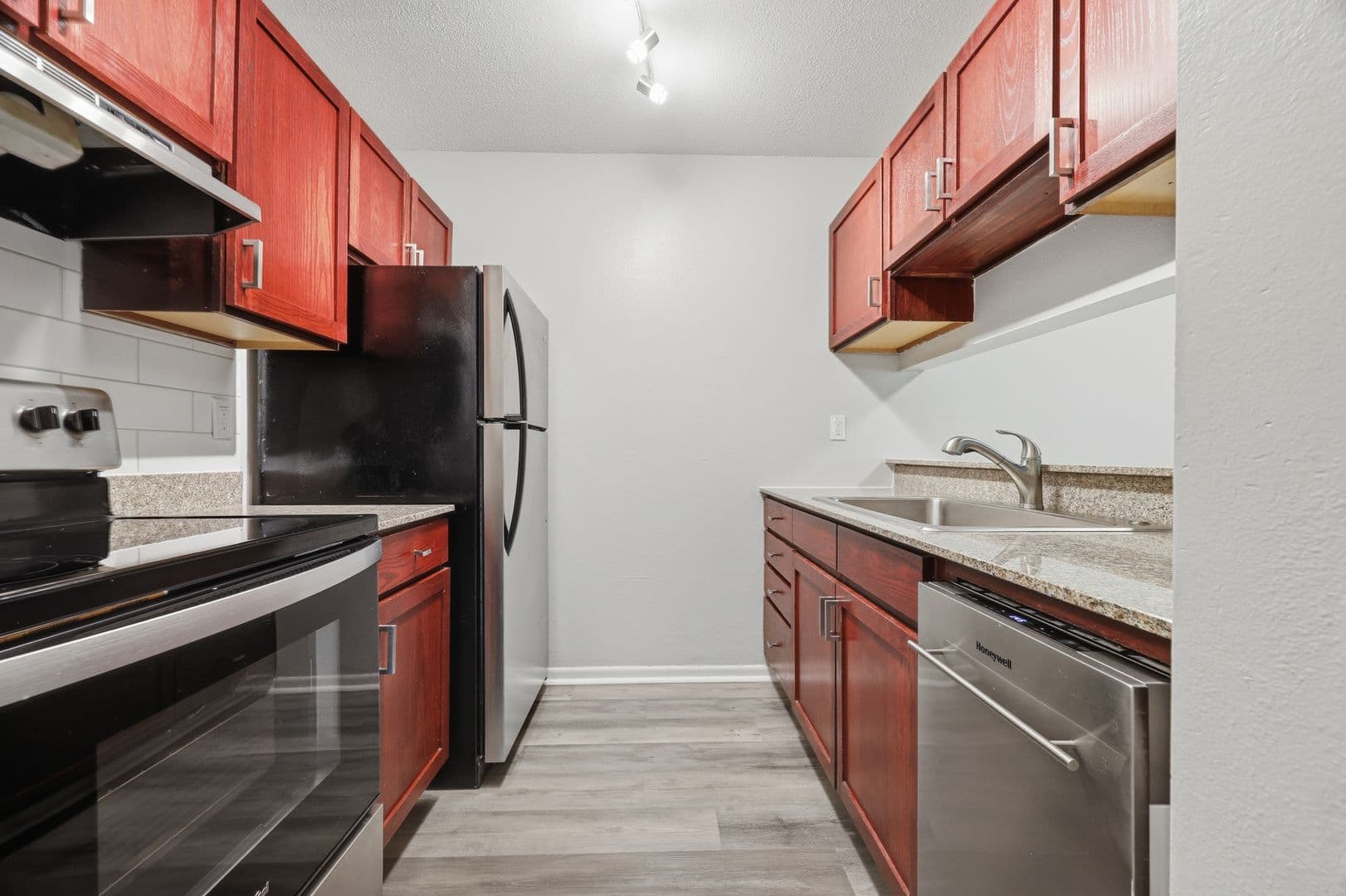 Inver Grove Heights Apartment: 8201-8213 College Trail
