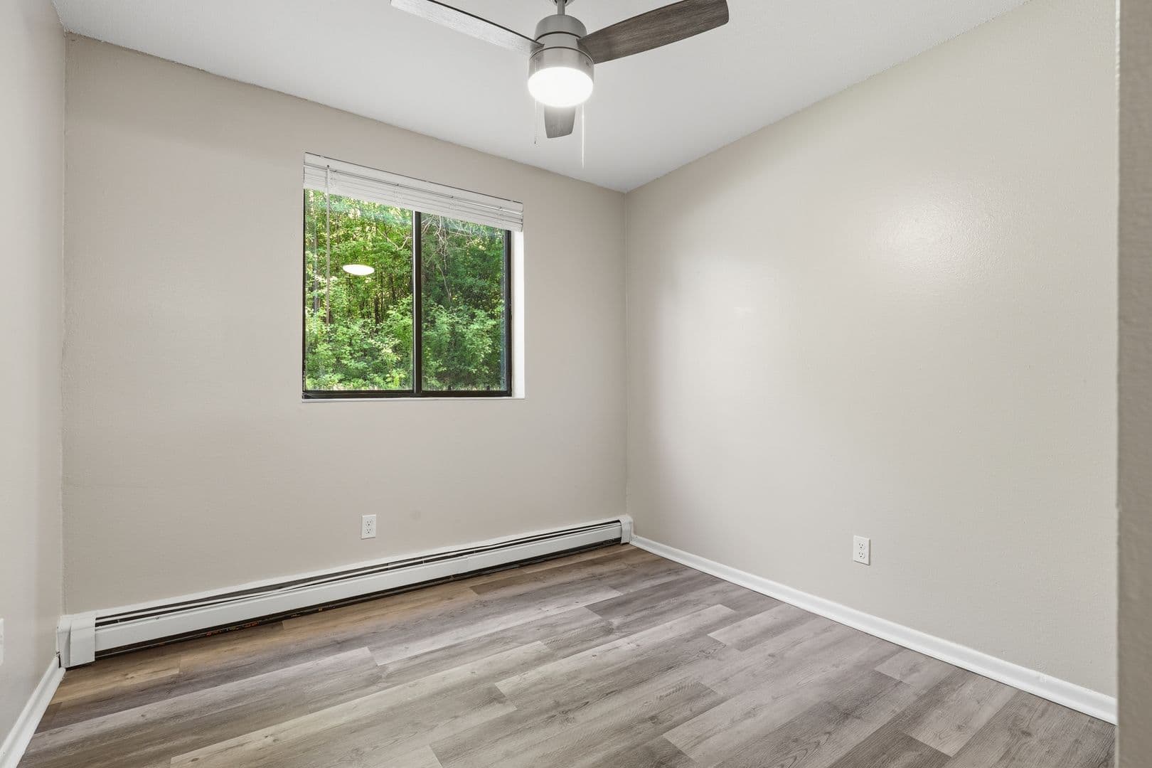 Inver Grove Heights Apartment: 8201-8213 College Trail