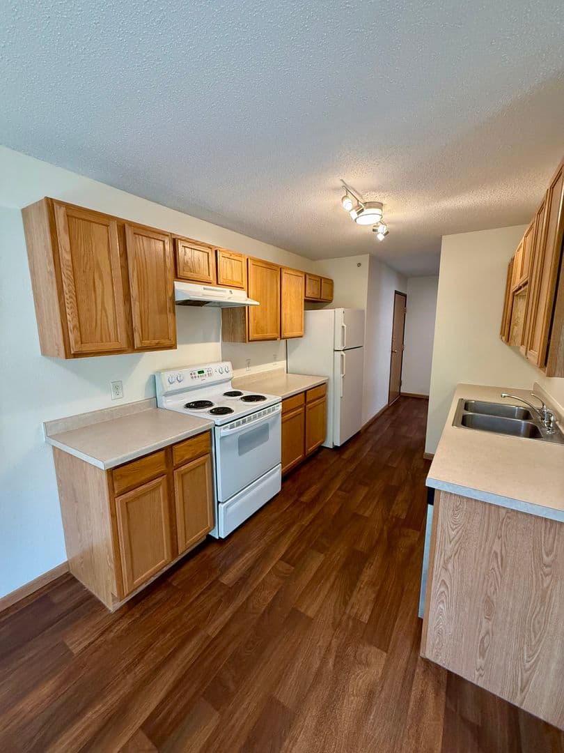 North Branch Apartment: 6470 Birch St - 6495 Ash St