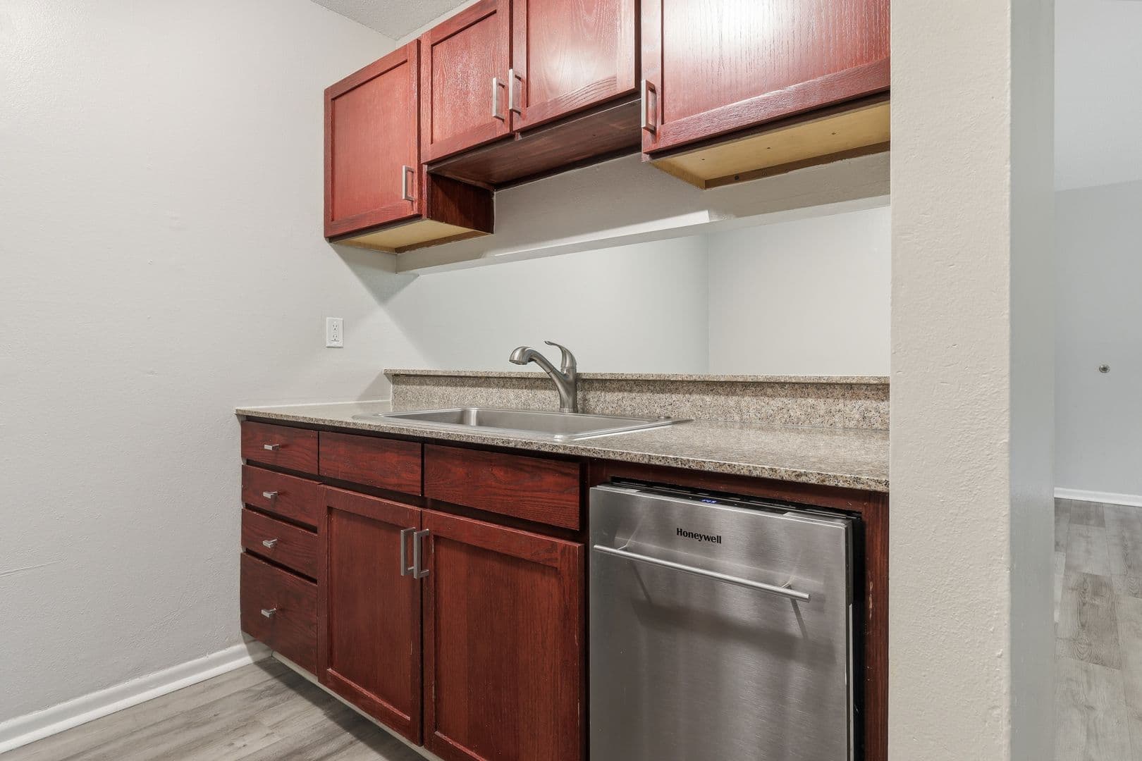 Inver Grove Heights Apartment: 8201-8213 College Trail