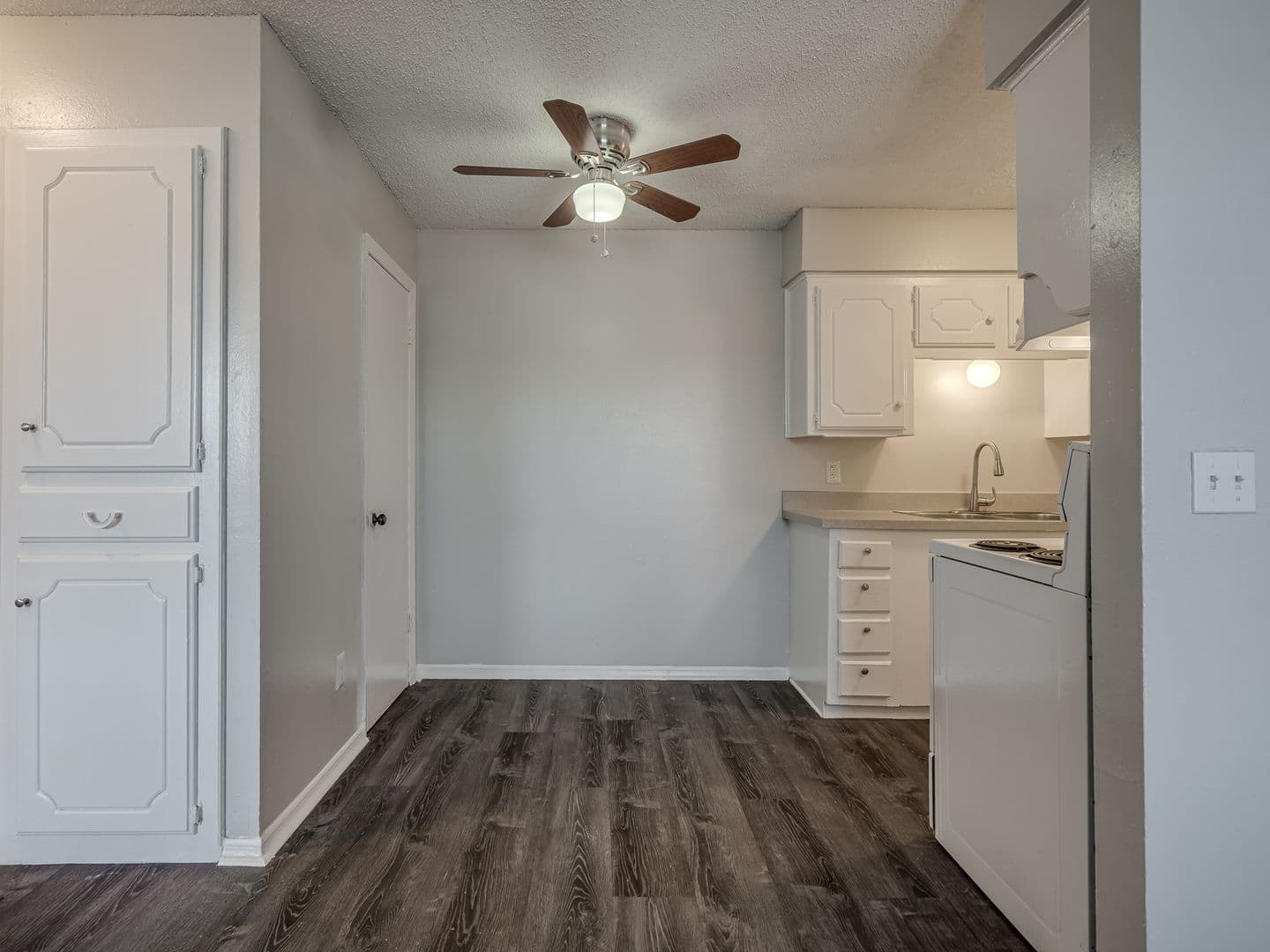 Oklahoma City Apartment: 5909 S Lee Ave