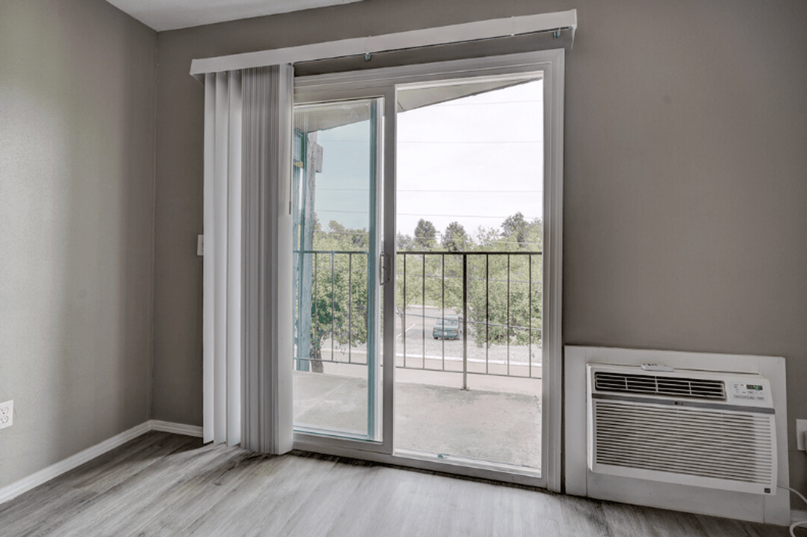 Oklahoma City Apartment: 5909 S Lee Ave