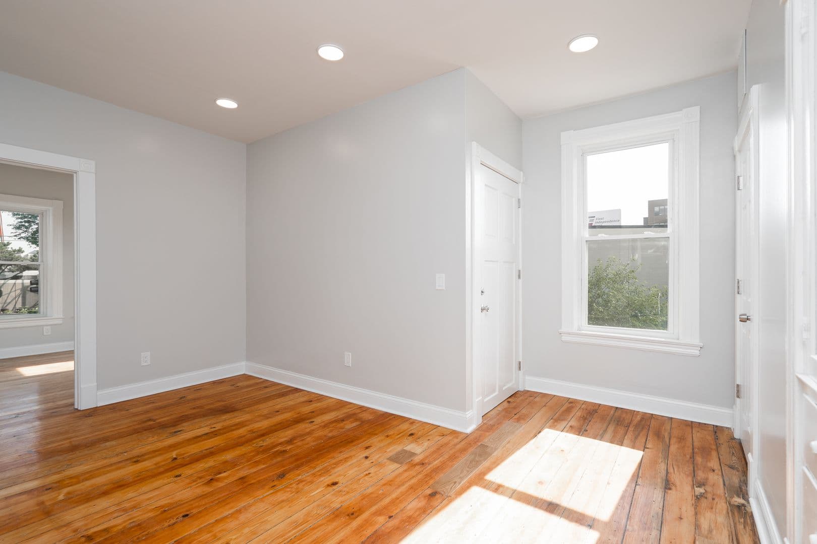 Minneapolis Apartment: 3400 University Avenue Southeast
