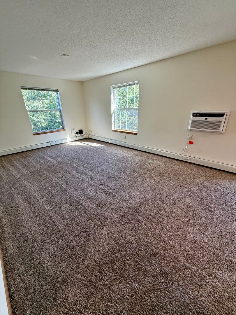 North Branch Apartment: 6470 Birch St - 6495 Ash St