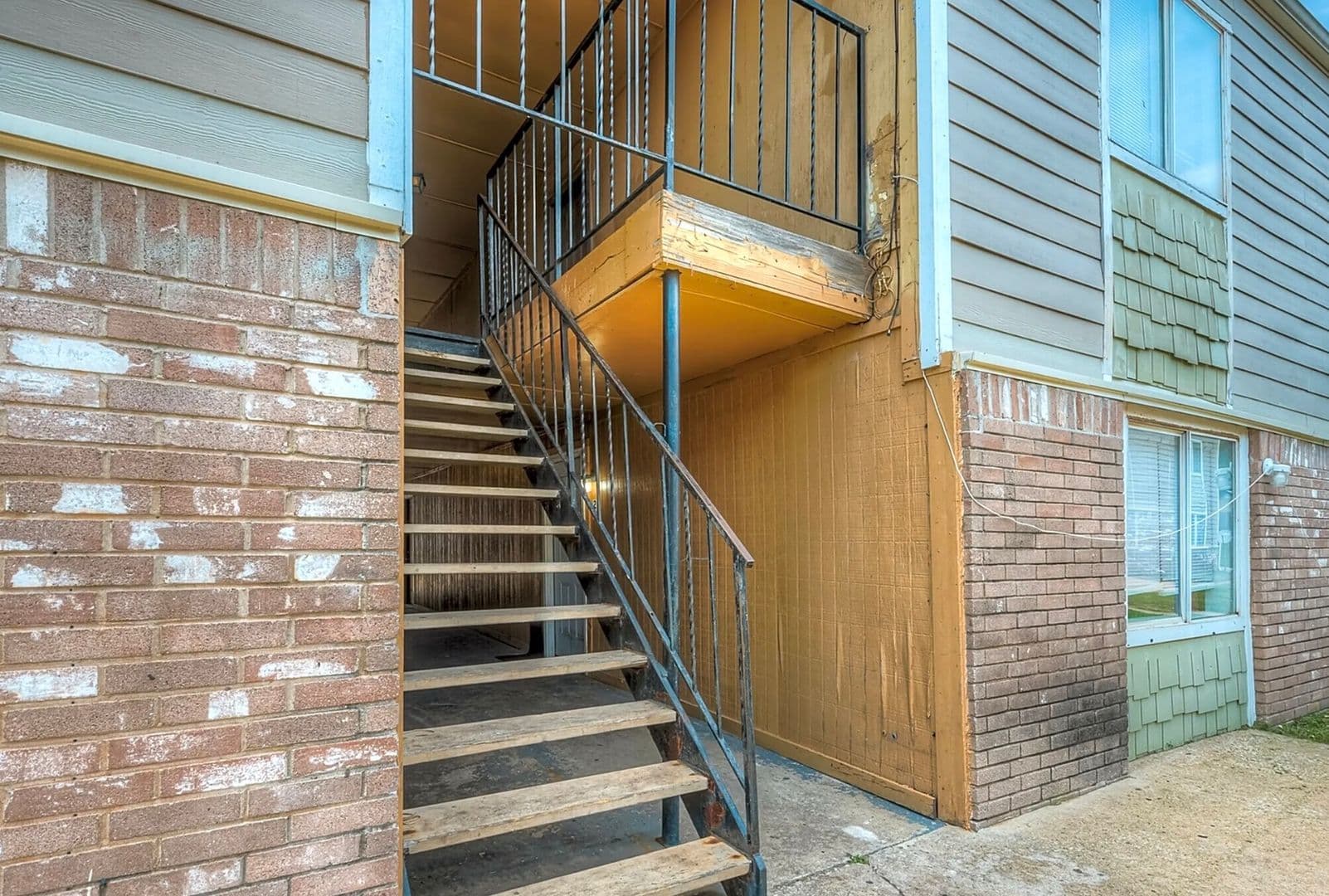 Oklahoma City Apartment: 7201 Melrose Ln