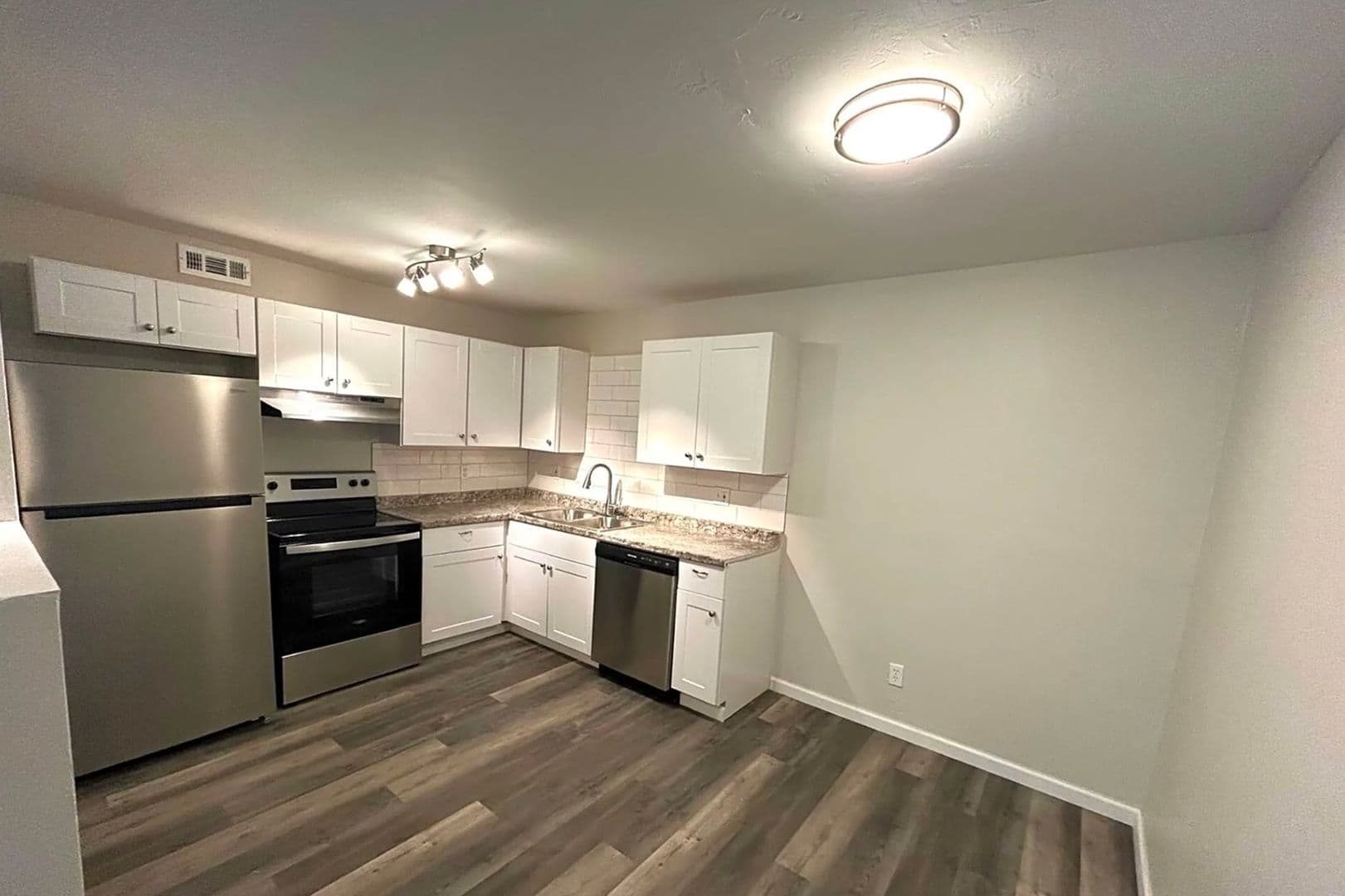 Oklahoma City Apartment: 7201 Melrose Ln