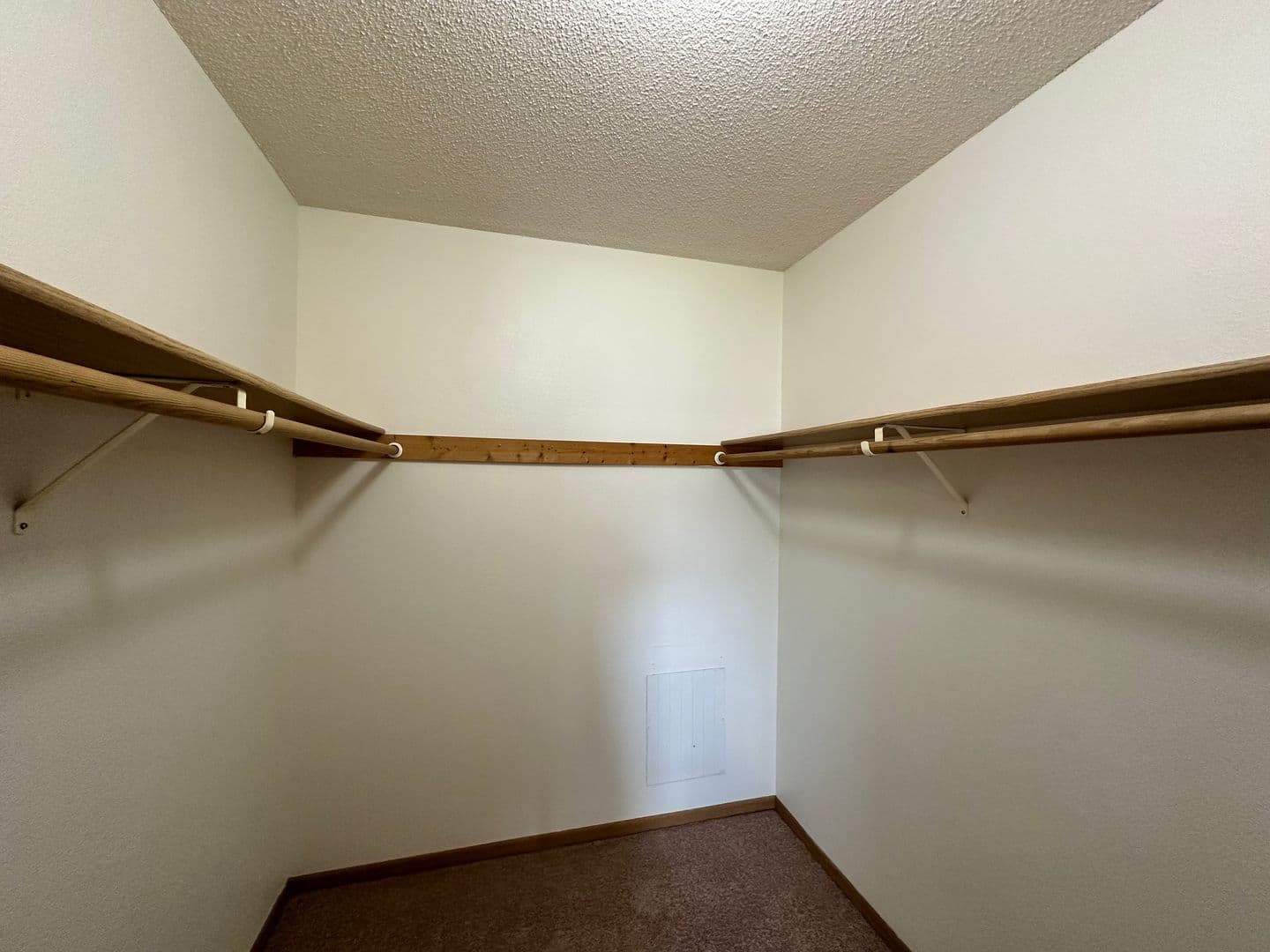 North Branch Apartment: 6470 Birch St - 6495 Ash St