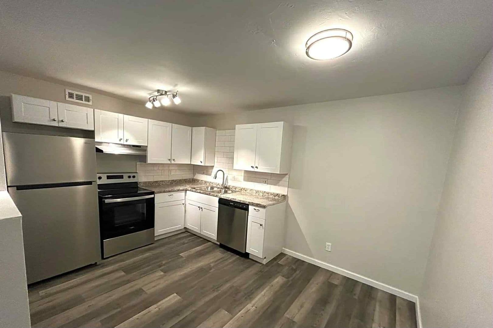 Oklahoma City Apartment: 7201 Melrose Ln