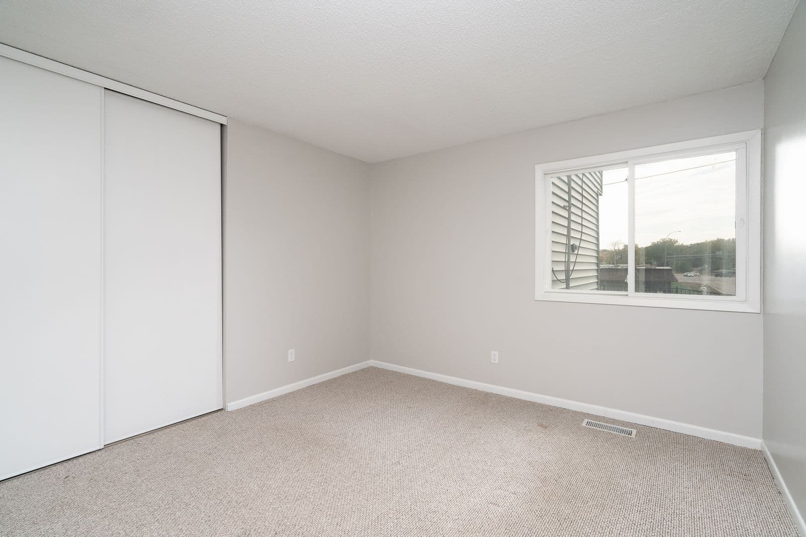 Burnsville Apartment: 12771 Greenwood Drive
