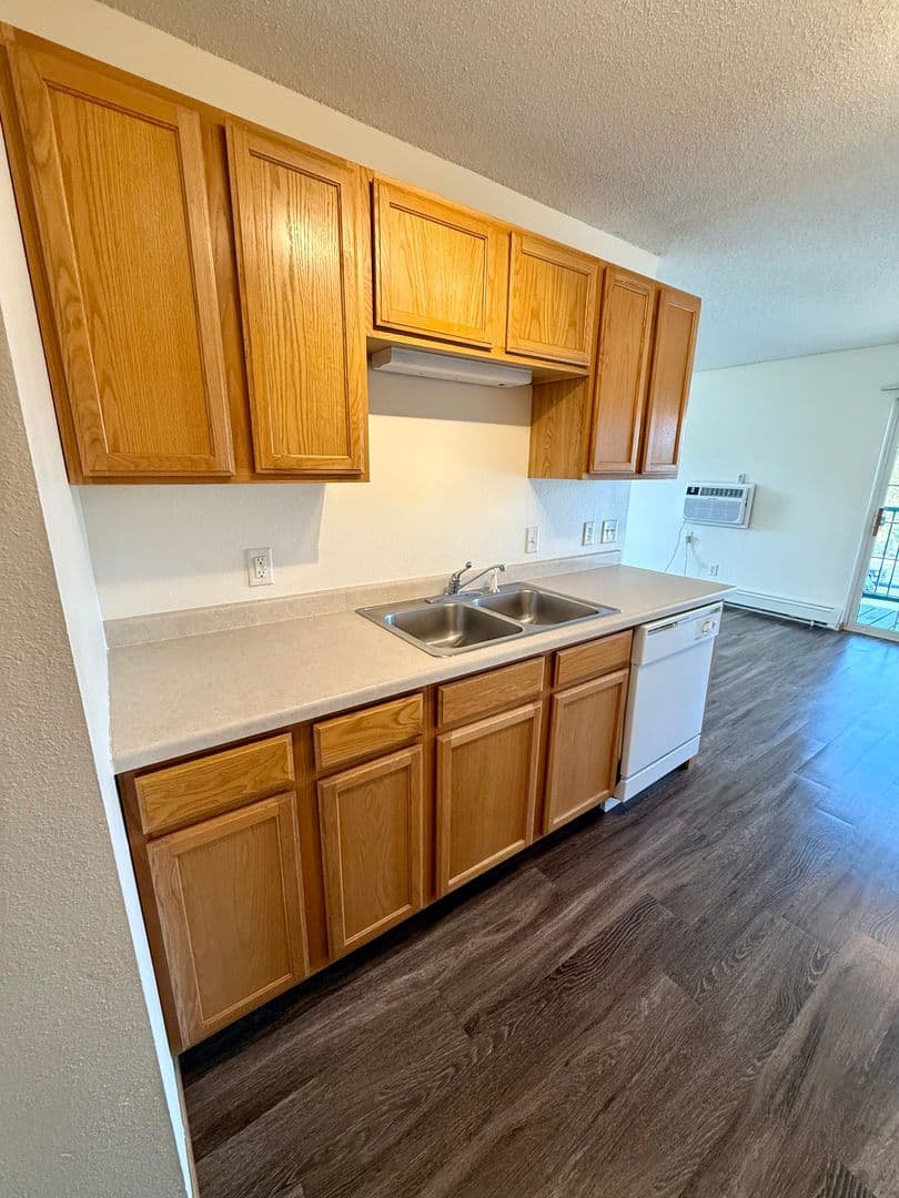 North Branch Apartment: 6470 Birch St - 6495 Ash St