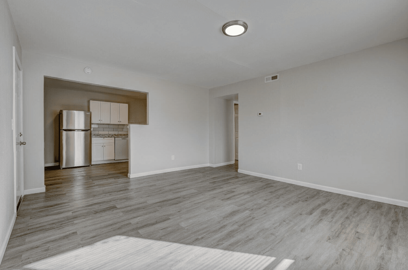 Oklahoma City Apartment: 7201 Melrose Ln