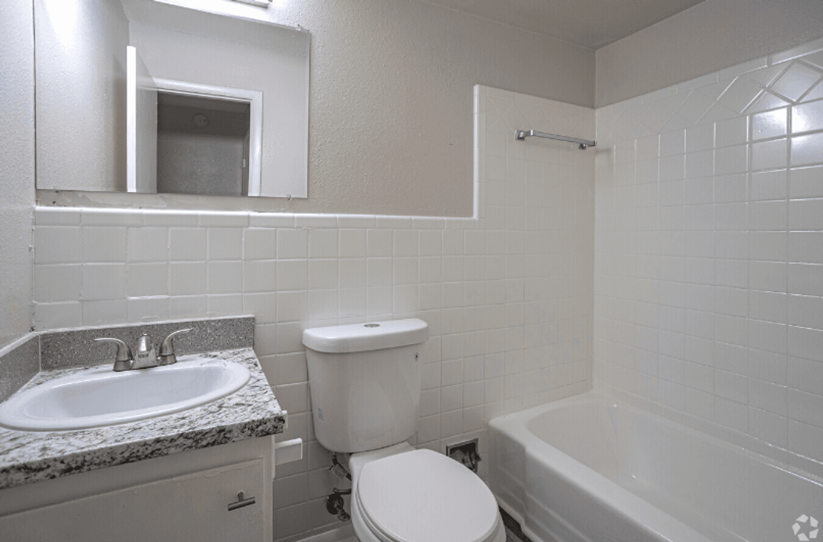 Oklahoma City Apartment: 5909 S Lee Ave
