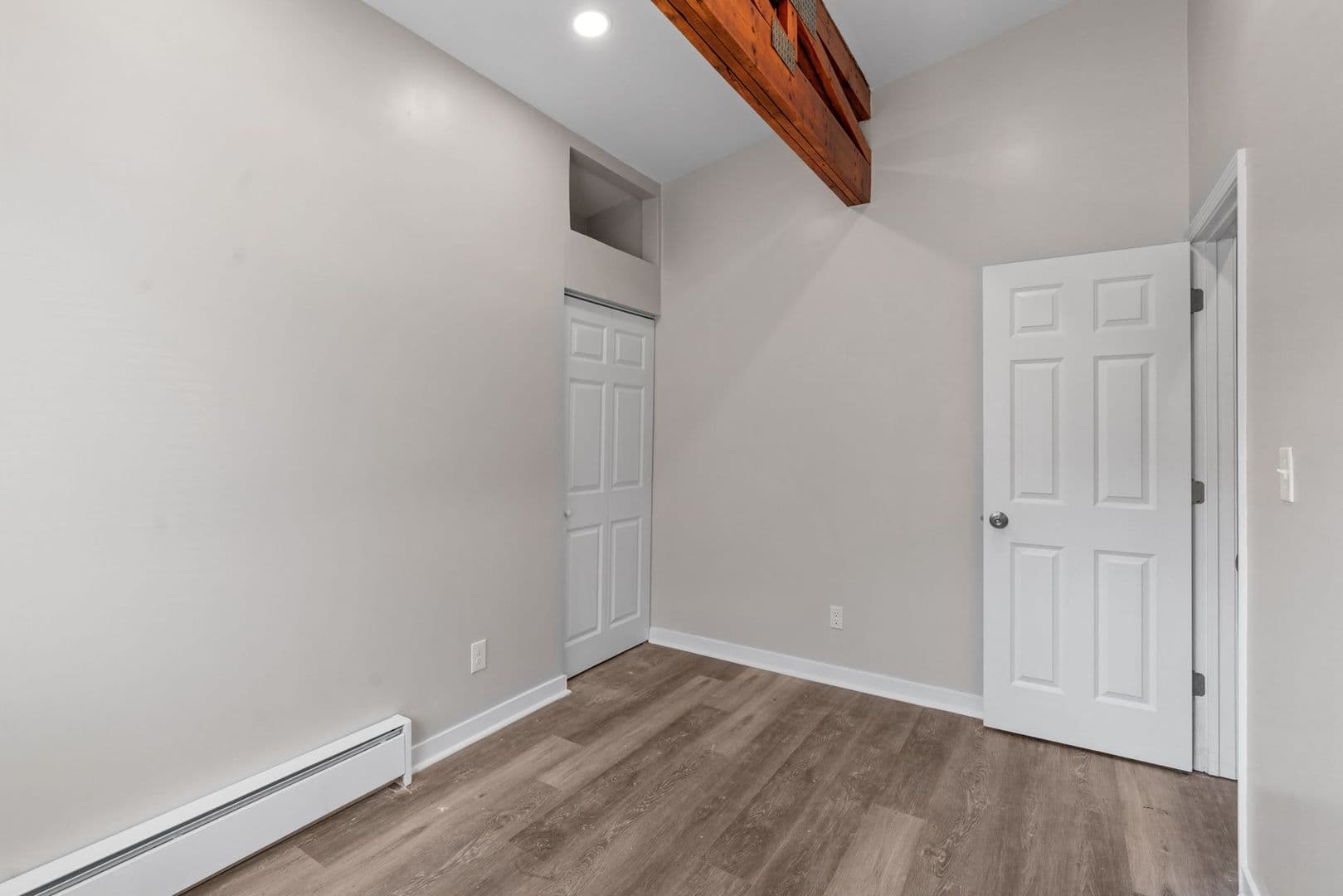 Burnsville Apartment: 12771 Greenwood Drive