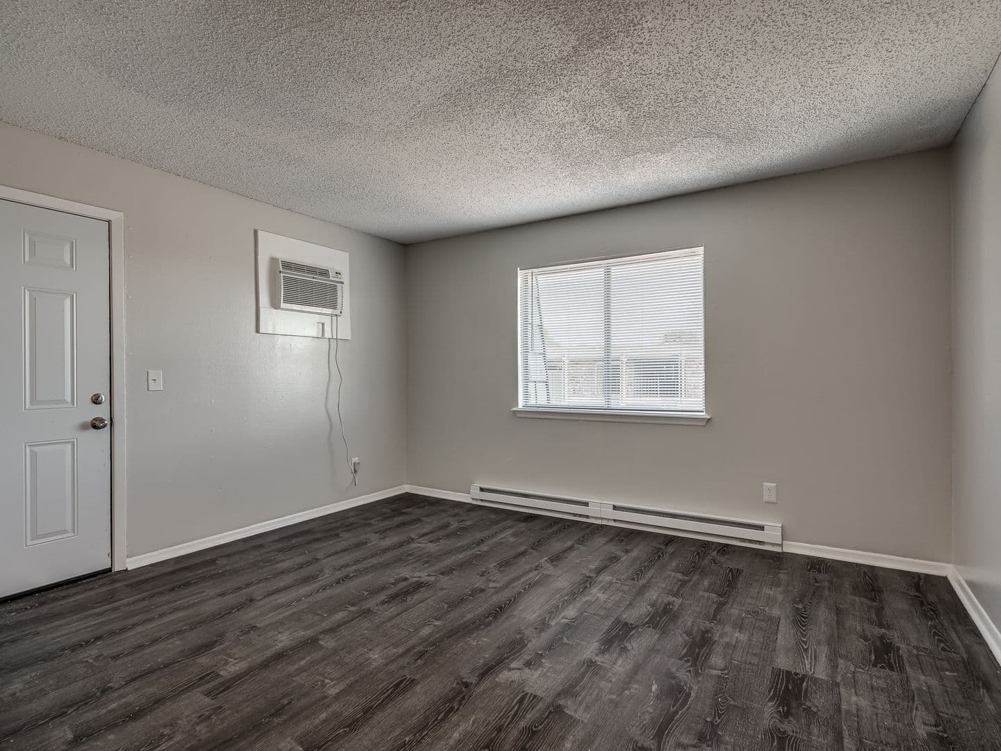 Oklahoma City Apartment: 5909 S Lee Ave