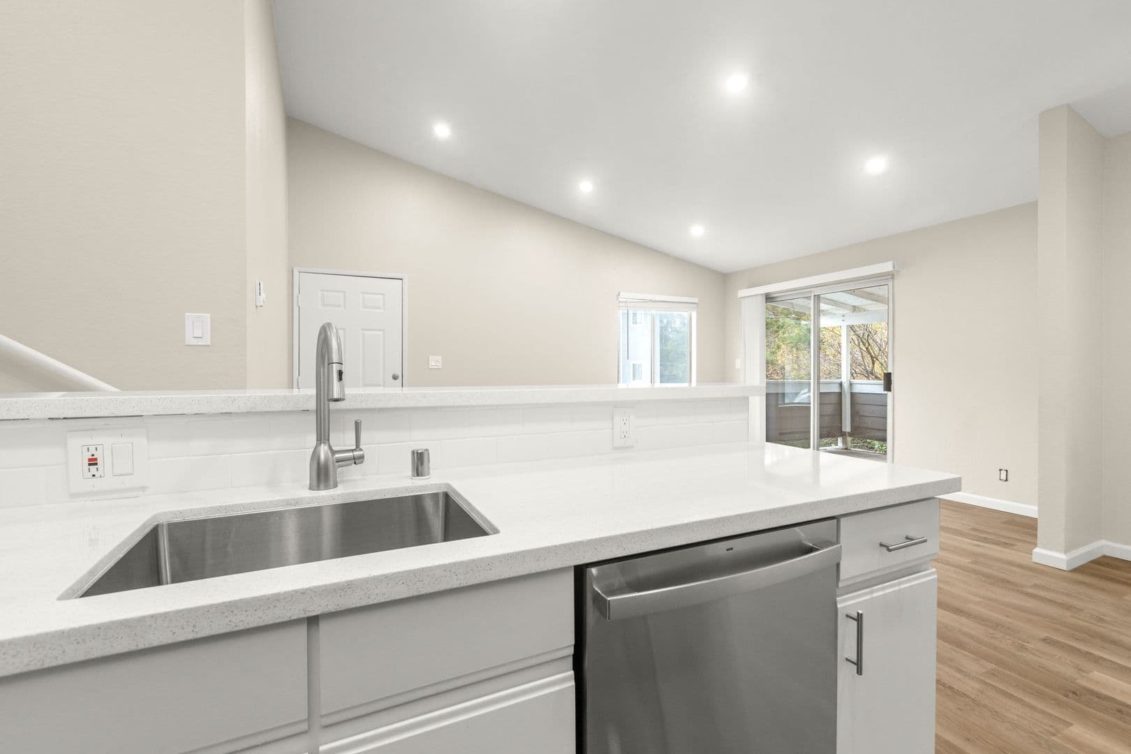 El Sobrante Apartment: 5312 D Avila Way