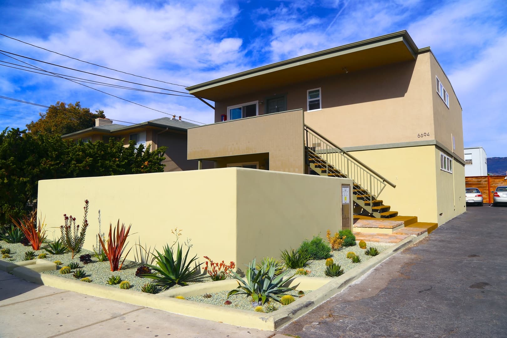 Goleta Apartment: 6694 Del Playa