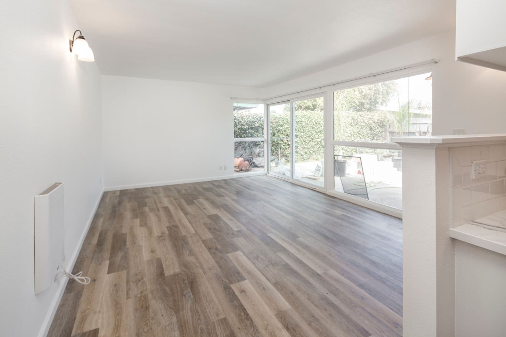 Goleta Apartment: 6740 Sabado Tarde