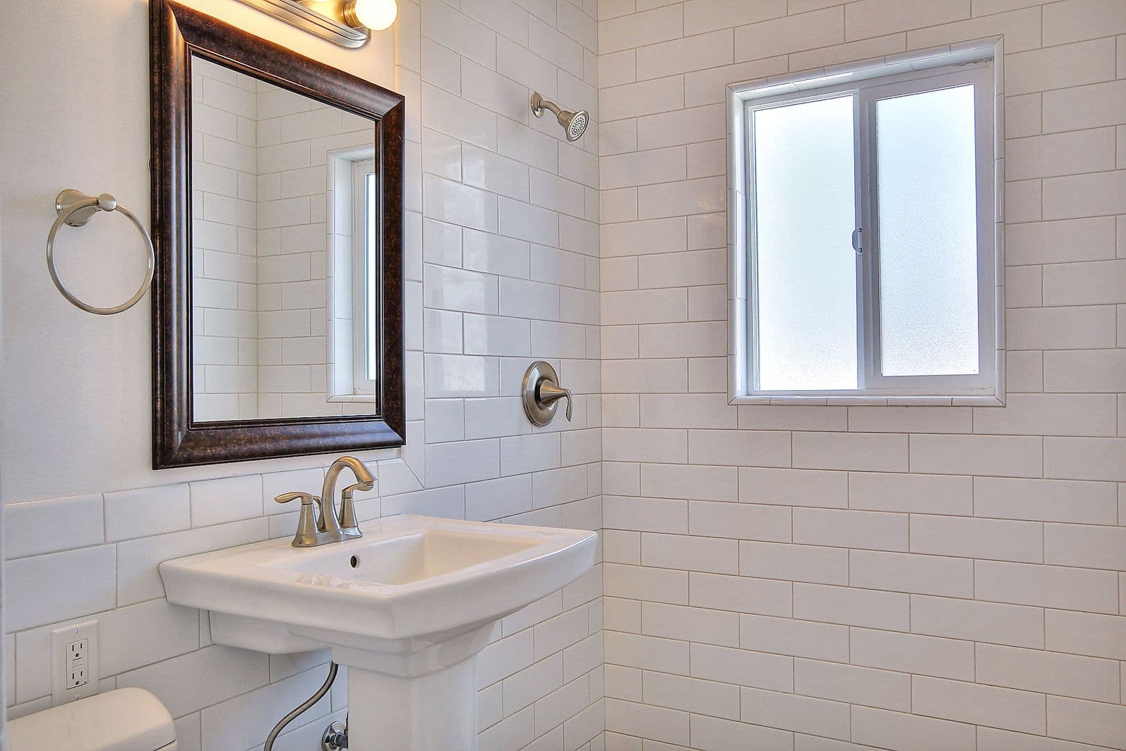 Goleta Apartment: 6587 Cordoba