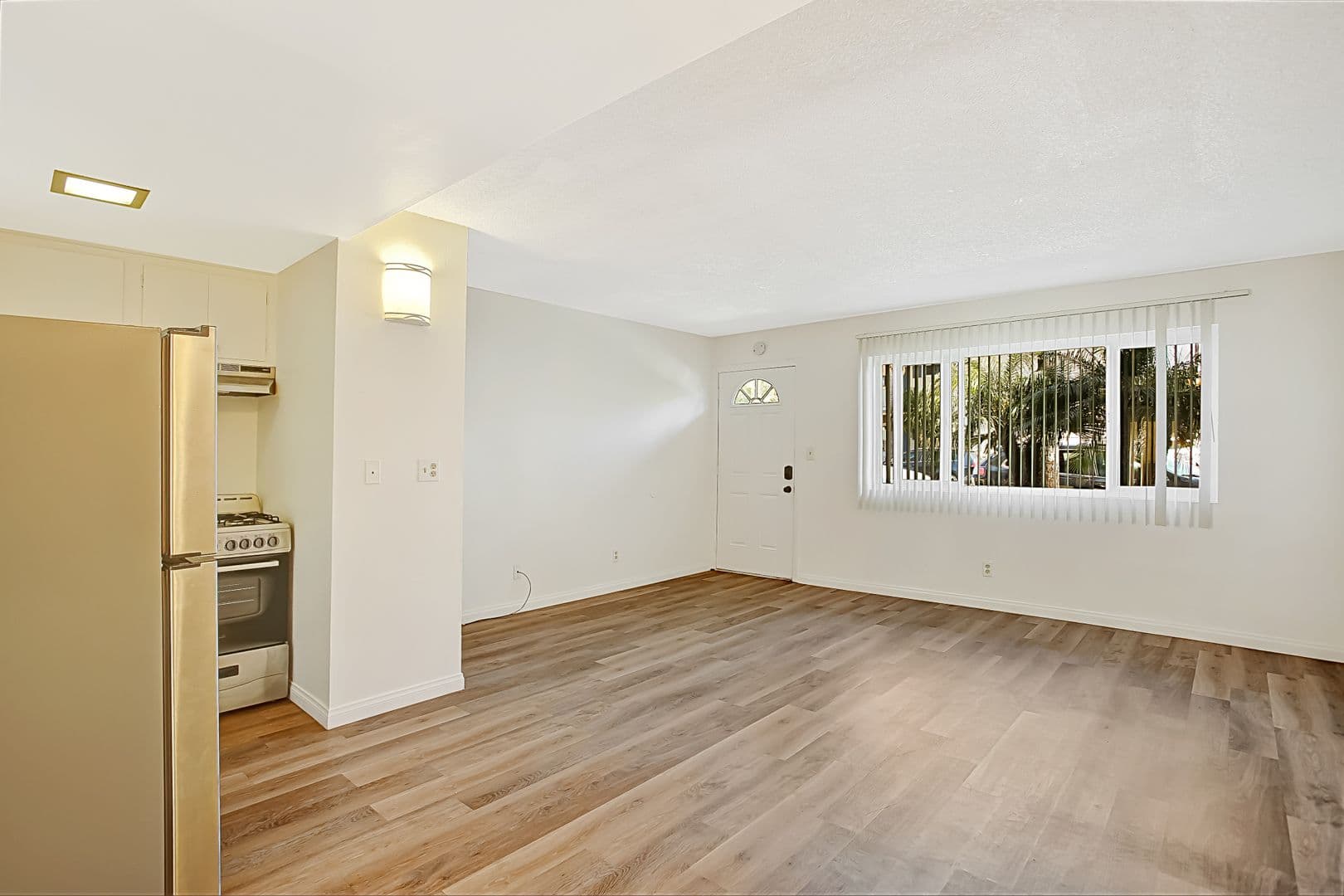 Goleta Apartment: 6565 Sabado Tarde